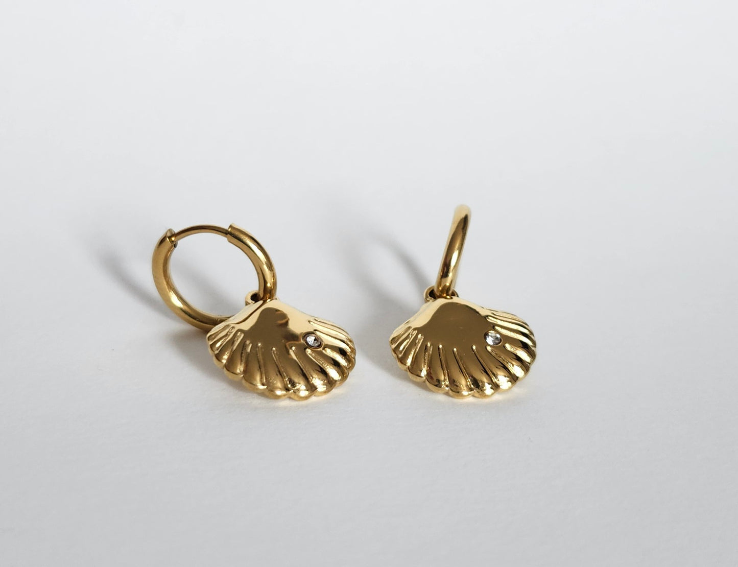 Boucle d'oreille Coquillage doré