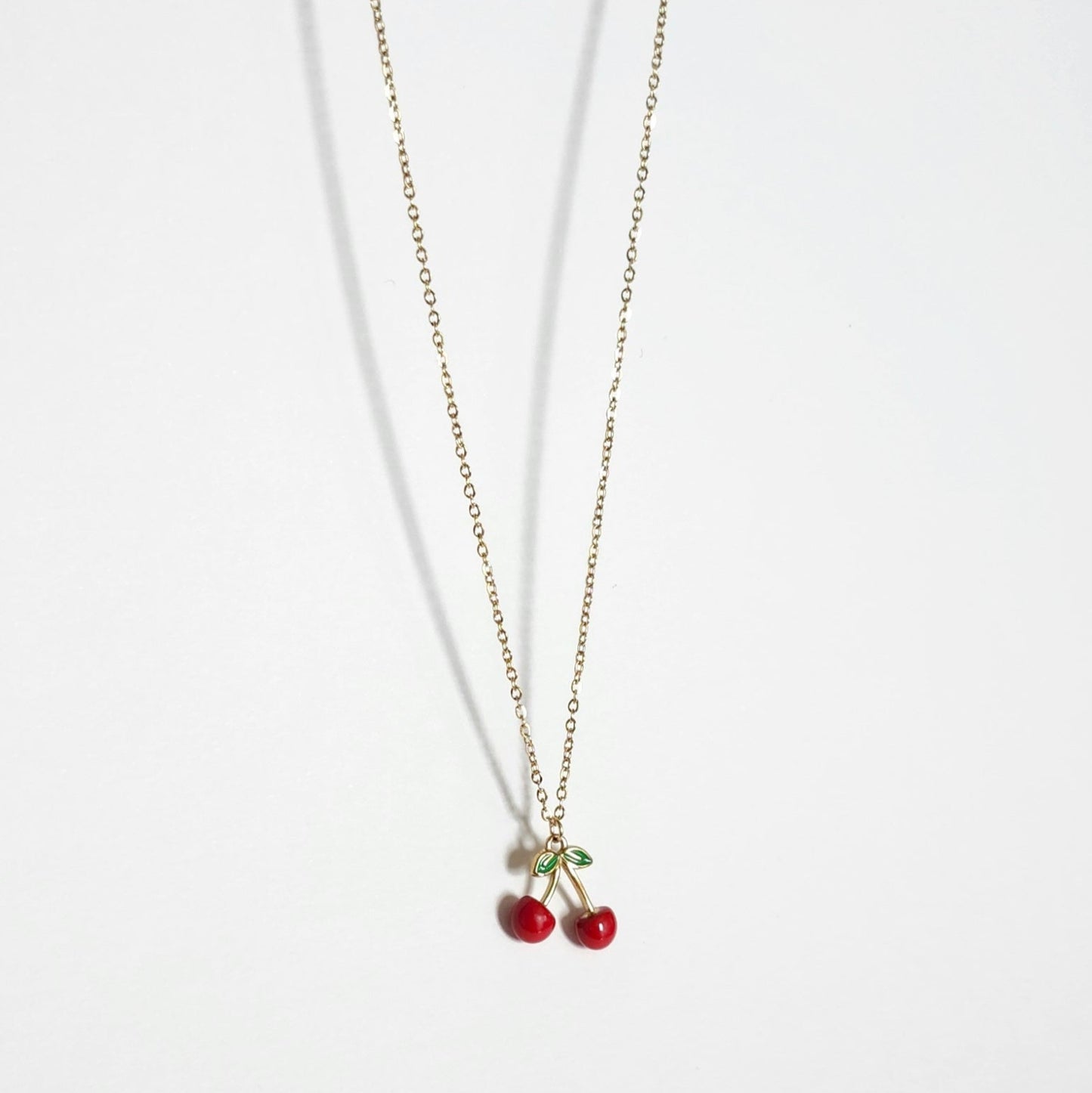Collier cerise