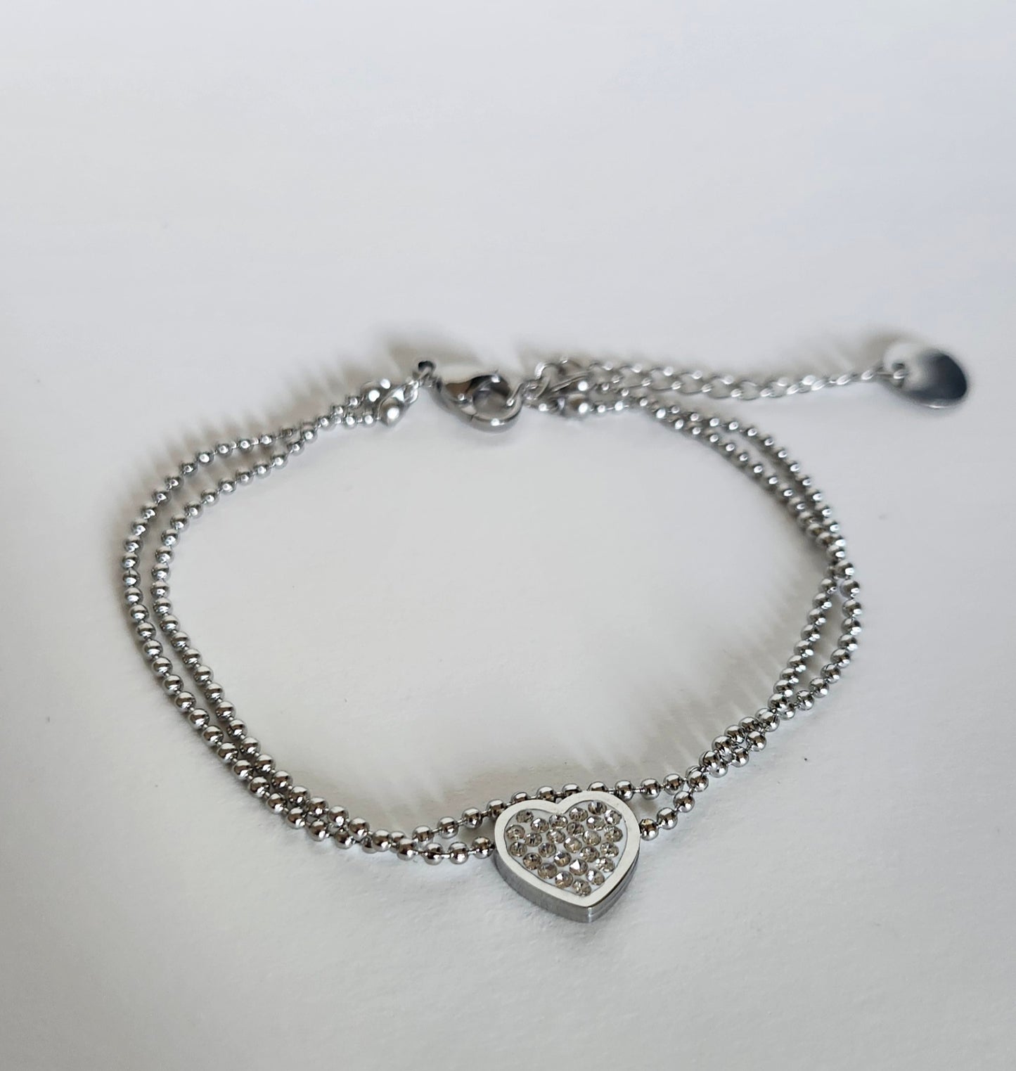 Bracelet perlé coeur strass
