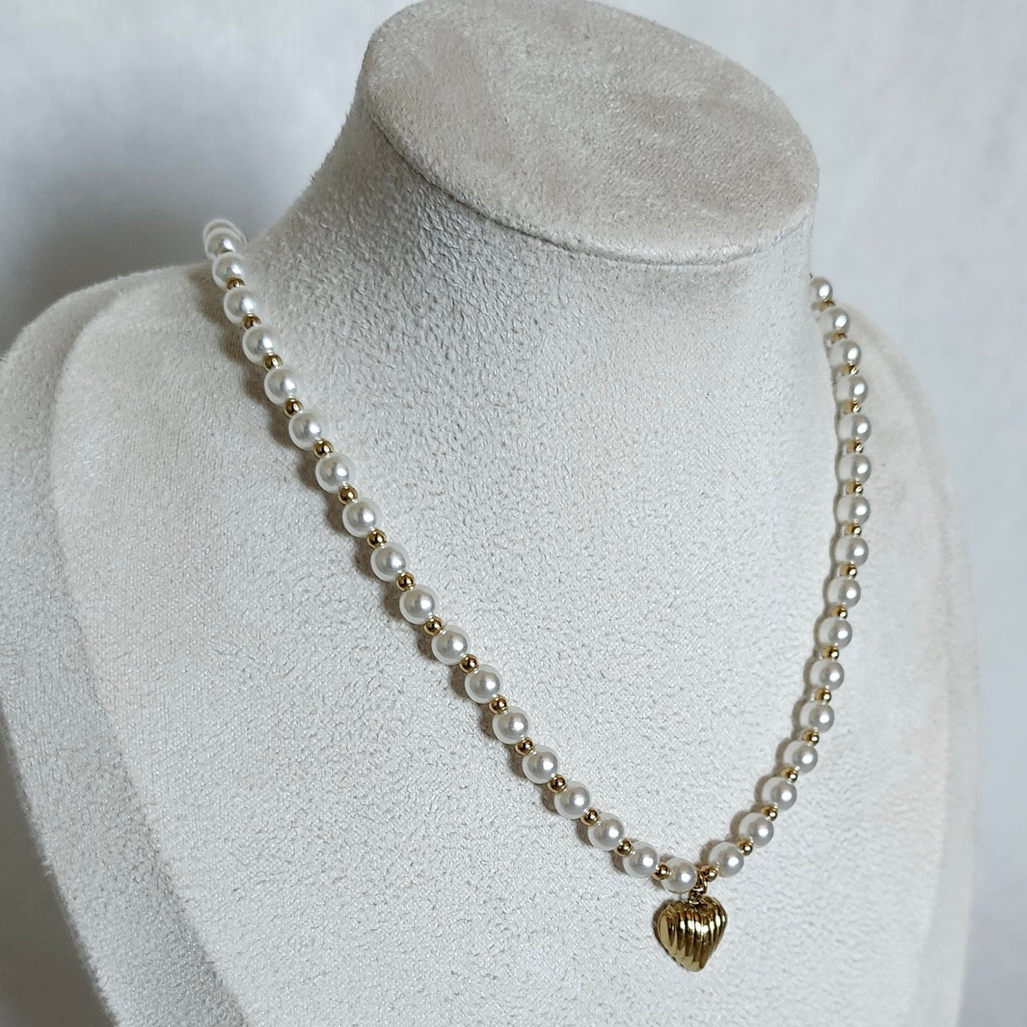 Collier perle synthétique
