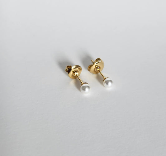 Boucle d'oreille petite perle