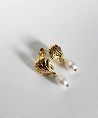 Boucle d'oreille coquillage perle
