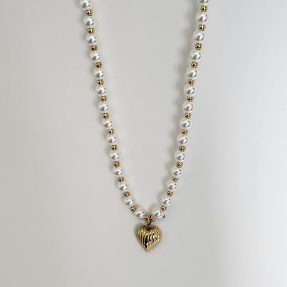 Collier perle synthétique
