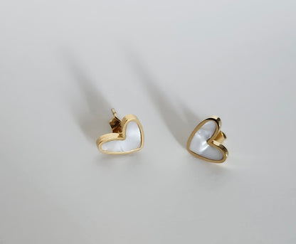 Boucle d'oreille Coeur blanc