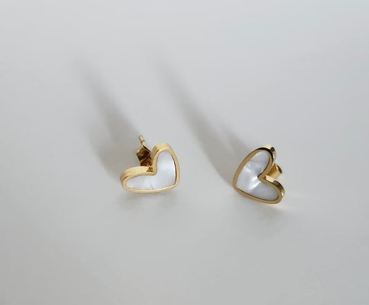Boucle d'oreille Coeur blanc