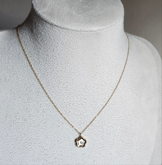 Collier fin fleur