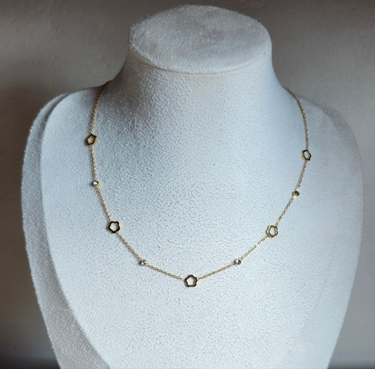 Collier fleur fine à strass