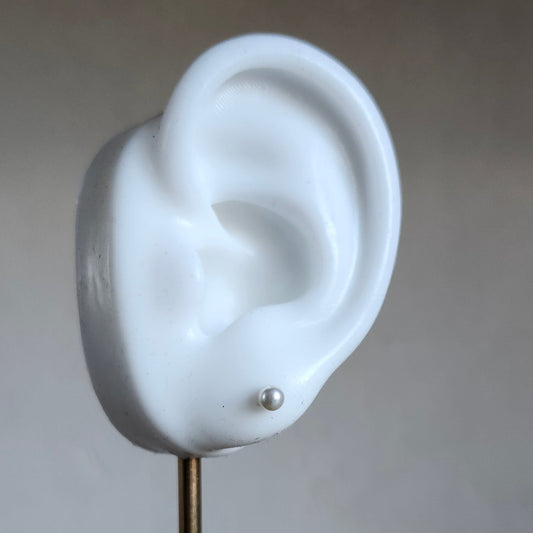 Boucle d'oreille petite perle