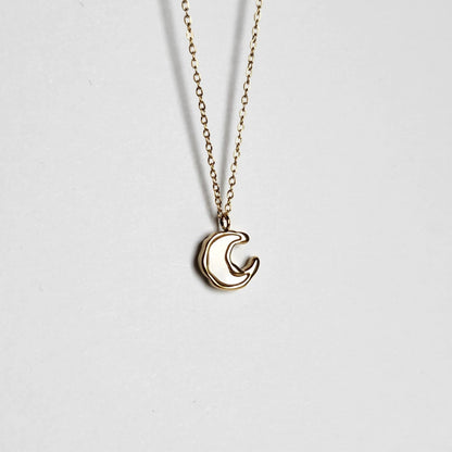 Collier fin croissant de lune